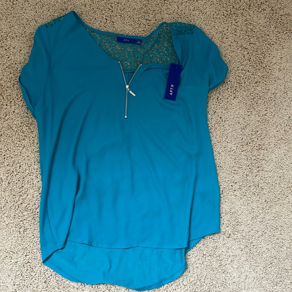 APT. 9 BRAND NEW WITH TAGS Teal Blue Zipper Front V Neck Tee Shirt Size Medium